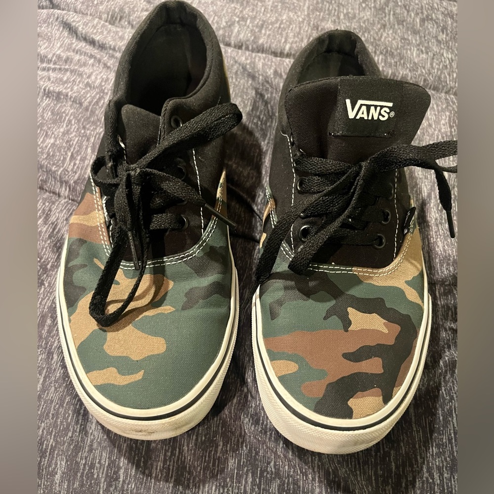 Vans - camo size men’s 10.5 - women’s 9